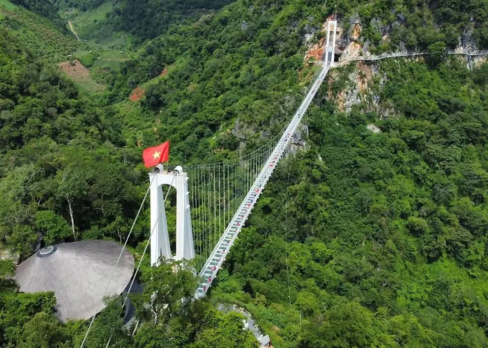 Moc Chau Island - Mountain Park And Resort